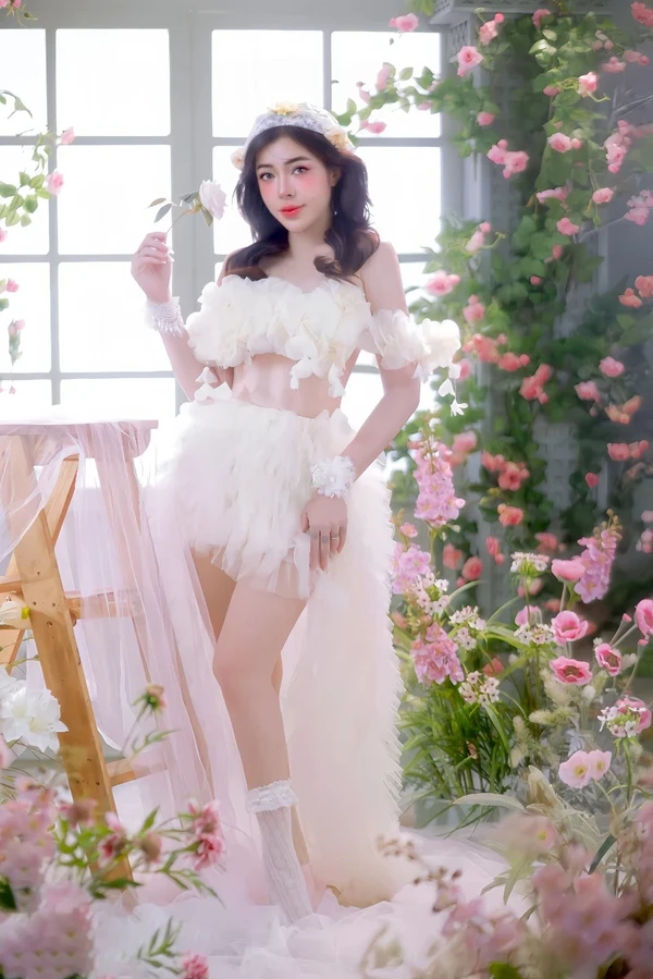 Hình Linh Barbie sexy xinh đẹp