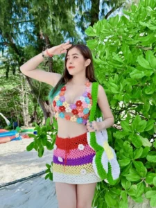 Ngắm nhìn 101+ hình ảnh Linh Barbie cute mặc bikini cực xinh