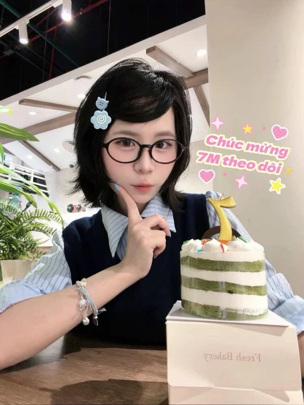 Ảnh Mèo Simmy ngầu cá tính mạnh mẽ