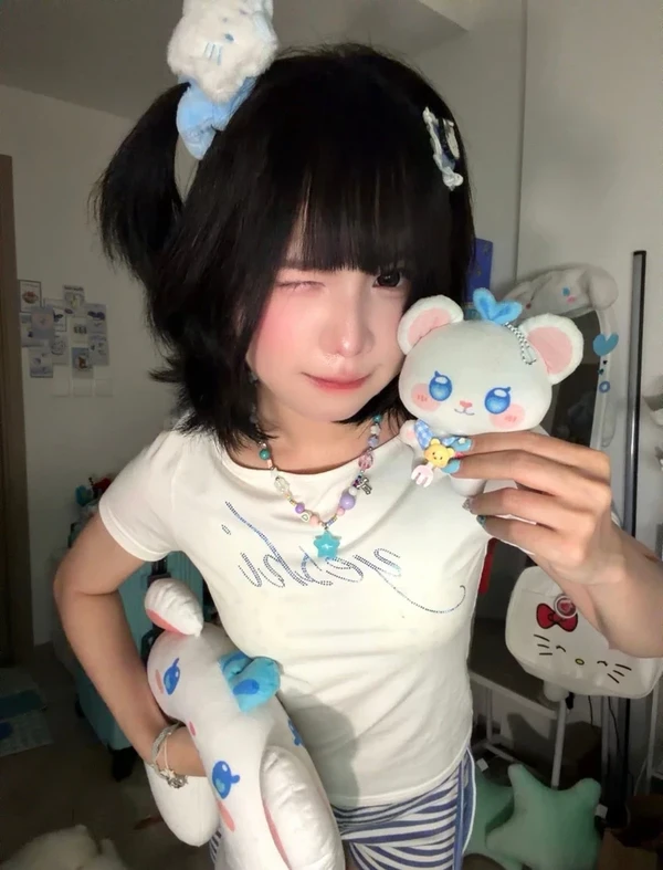 Hình Mèo Simmy cute đáng yêu dễ thương