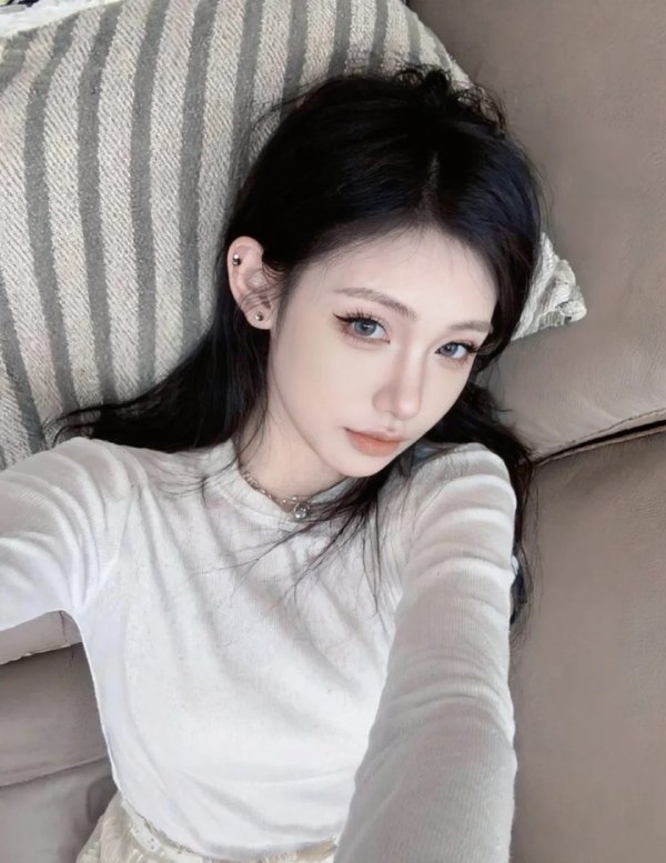 ảnh gái xinh Trung Quốc tóc dài dịu dàng