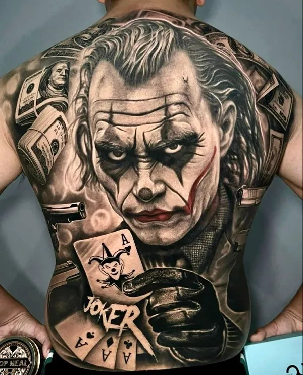 Hình xăm Joker kín lưng