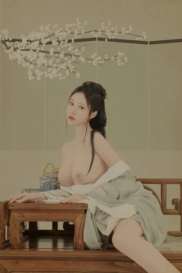 ảnh nude ngực to, khủng