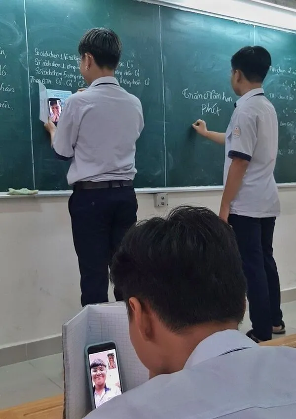 meme học bài bá đọa 