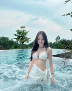 Bất ngờ với 185+ hình ảnh Thị Nhung cute, bikini quyến rũ