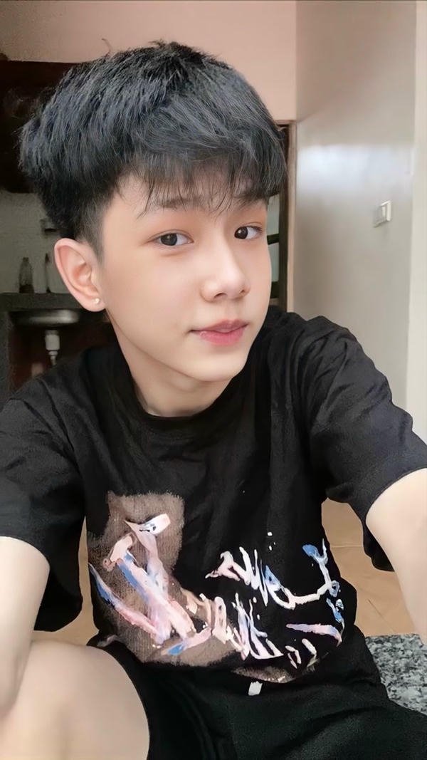Hình ảnh trai đẹp 2K12 dịu dàng quyến rũ
