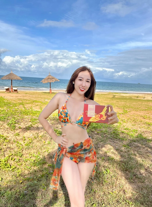 Ảnh Nguyễn Huỳnh Như bikini khoe dáng