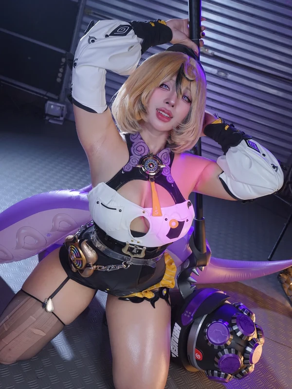 anime cosplay nude ảnh nóng bỏng