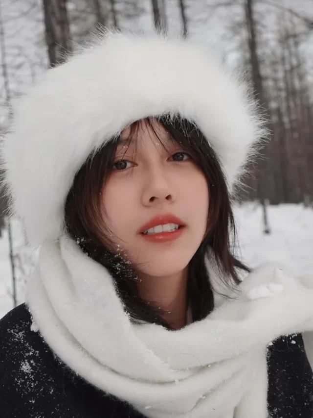 Loạt ảnh xinh xắn của Tiktoker Hậu Hoàng khiến fan mê mẩn