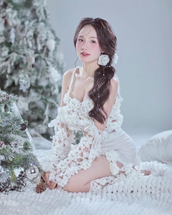 hình ảnh Thị Nhung trong bộ ảnh Thị Nhung mới nhất