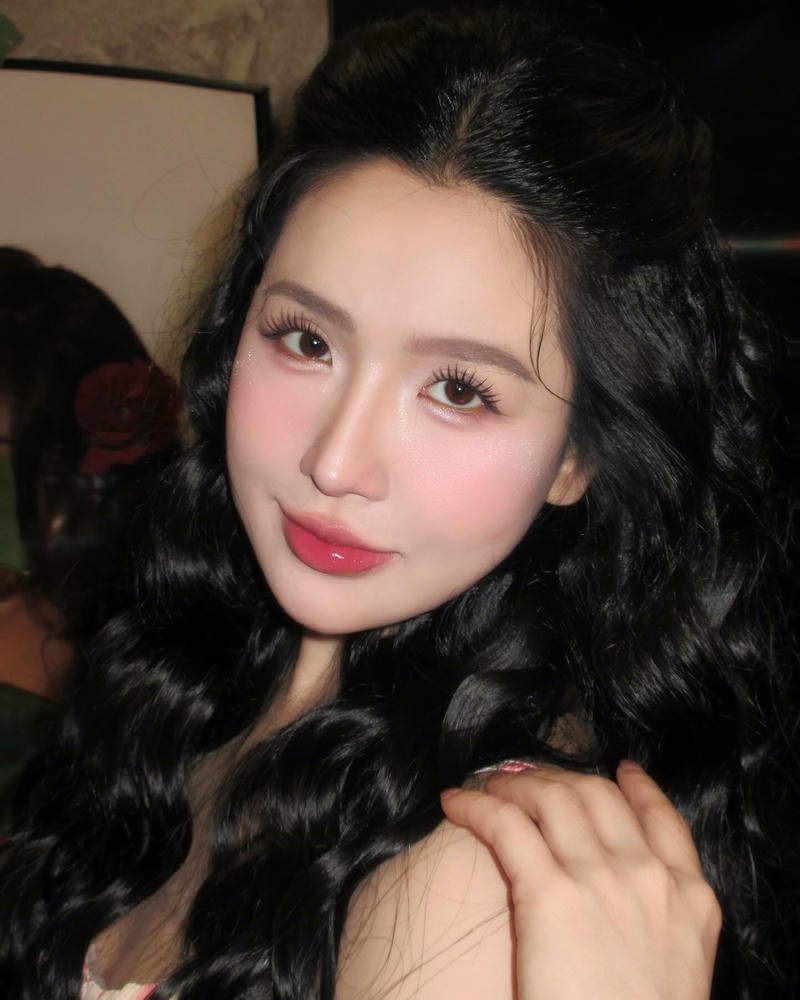 Ảnh Viên Vibi gợi cảm nóng bỏng