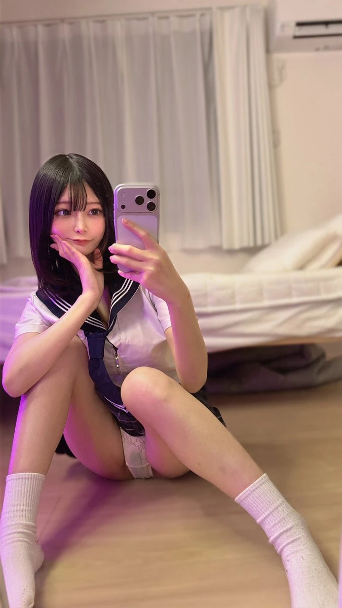 – Gái xinh banh lồn lộ hàng quyến rũ