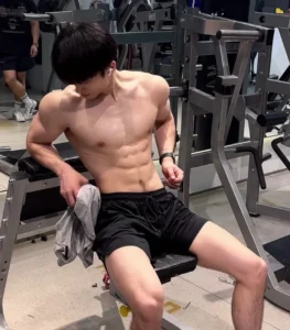 Lác mắt với 185+ hình ảnh trai đẹp 6 múi cực chất