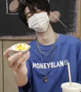 136+ ảnh trai đẹp đeo khẩu trang đẹp bí ẩn cuốn hút