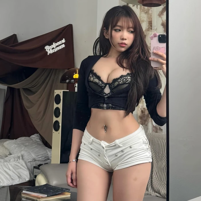 Ảnh gái Việt Nam vú to sexy hút hồn