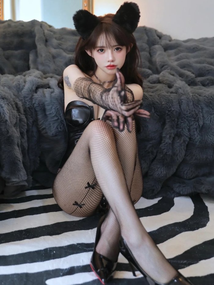 ảnh gái xinh mặc quần tất lưới phong cách sexy nhẹ nhàng