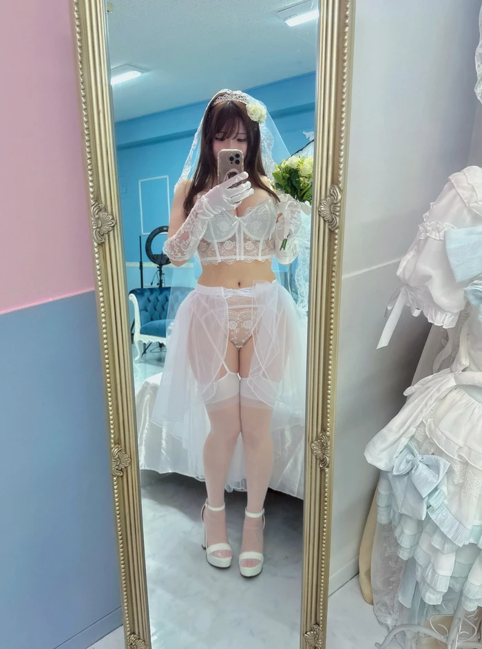 Gái teen vú khủng tự sướng sexy trong ánh sáng