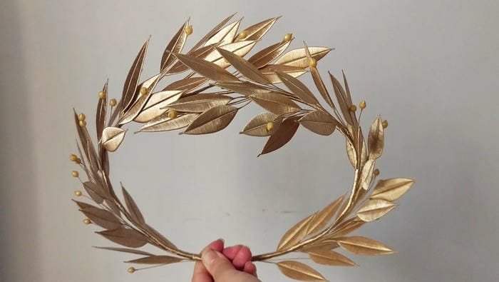 hình nền vòng nguyệt quế vàng cho máy tính