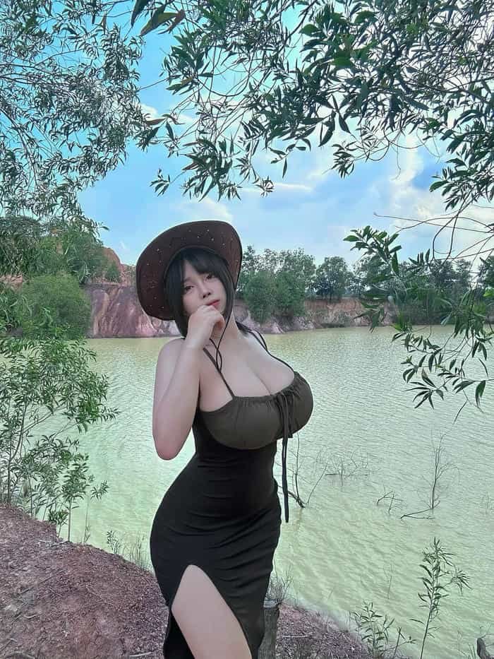 Pi Tiên xuất hiện với vẻ ngoài bốc lửa