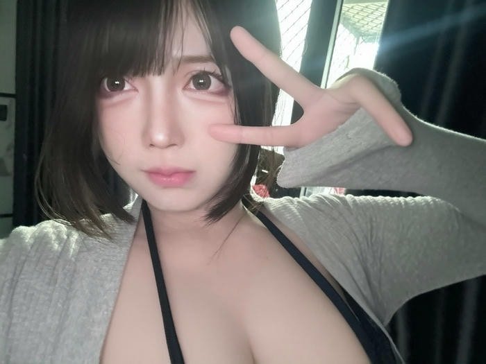 ảnh Pi Tiên diện váy gợi cảm