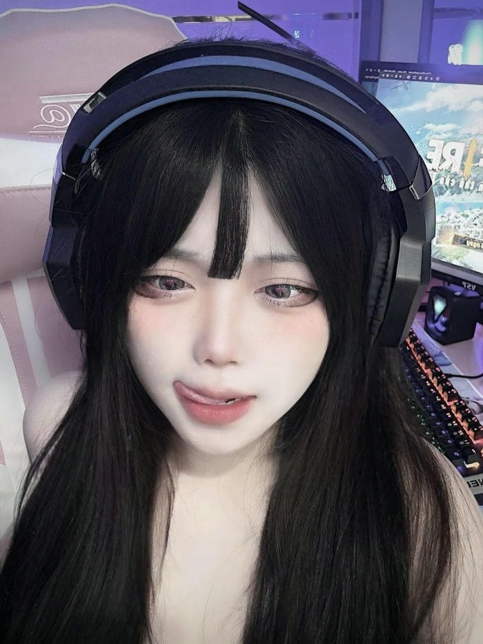 ảnh Pi Tiên pose dáng chuyên nghiệp