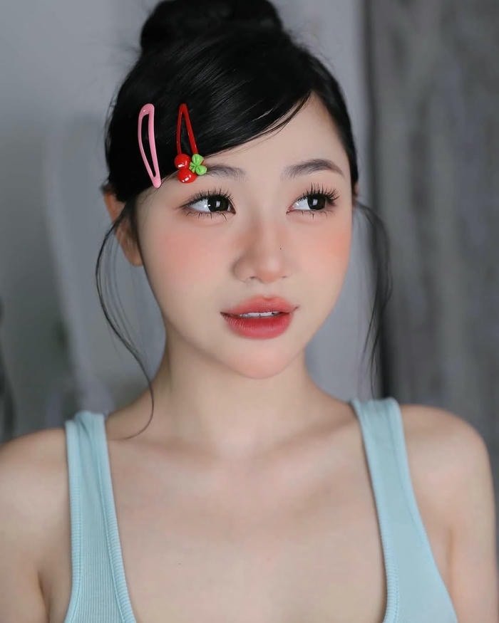 chân dung đẹp Trần Hà Linh