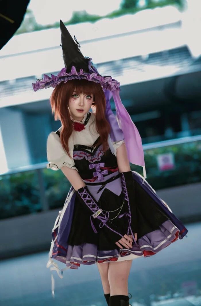 cosplay phù thủy gợi cảm