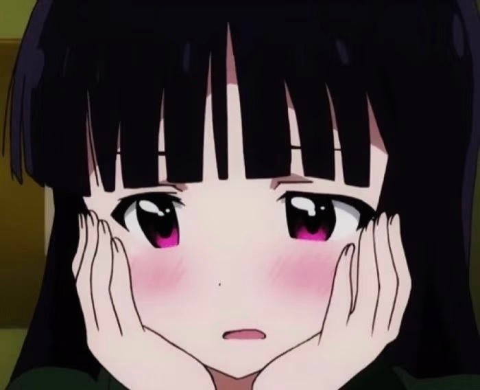 vẻ đáng yêu gái anime to tròn