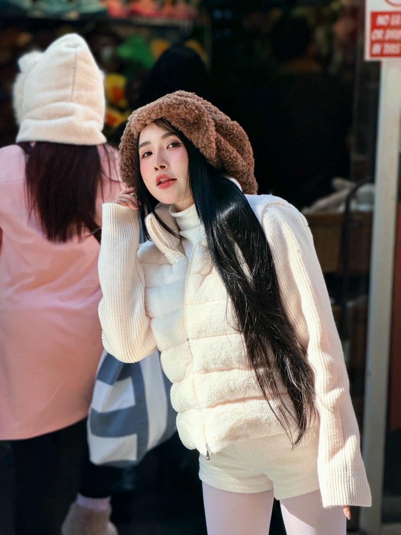 Ảnh Viên Vibi lộ hàng chụp cận cảnh tinh tế