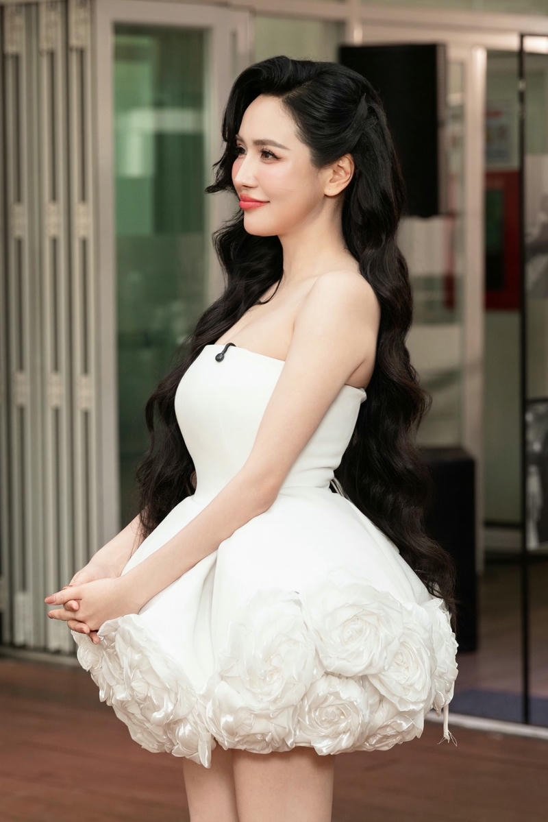 Ảnh Viên Vibi xinh xắn phong cách đời thường tự nhiên