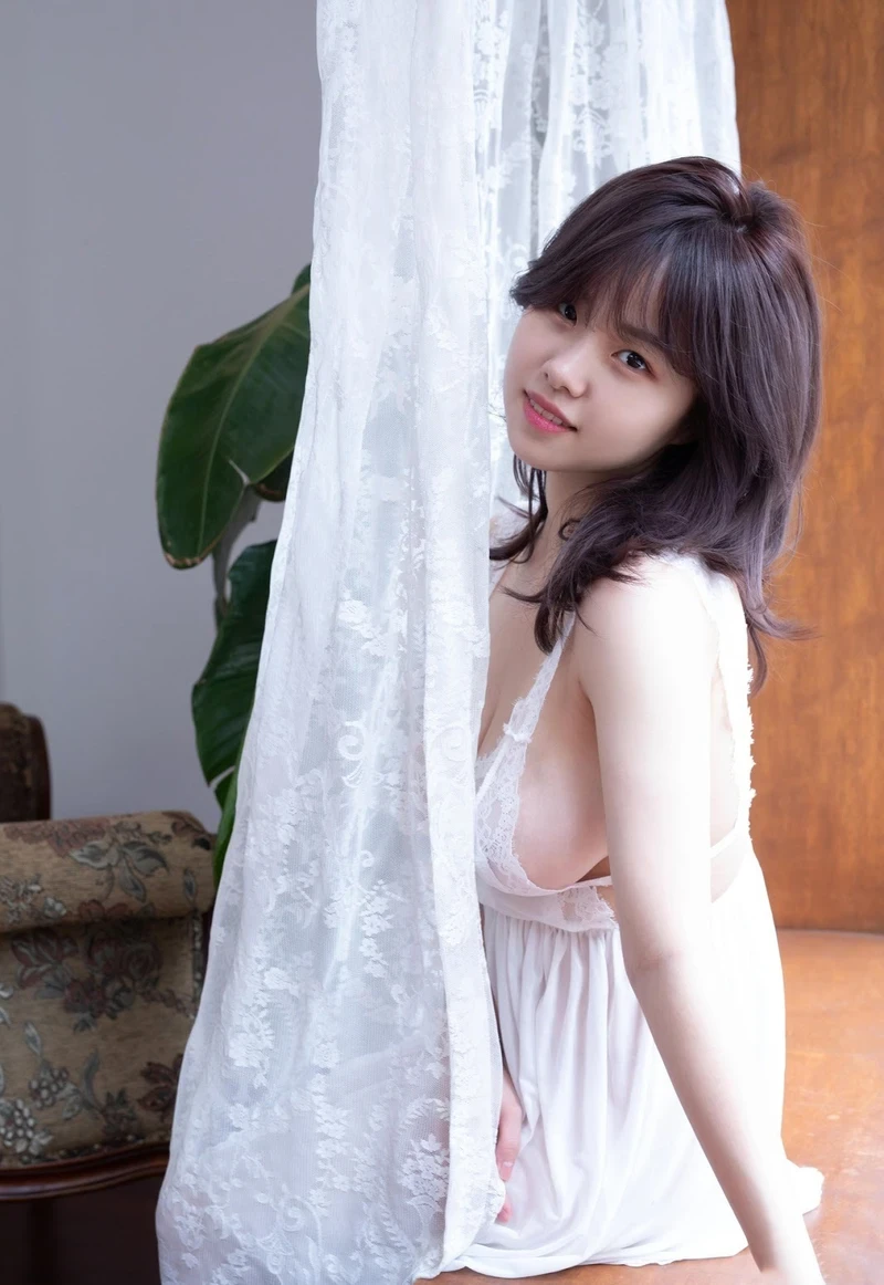 Ảnh gái trần nồng nàn táo bạo