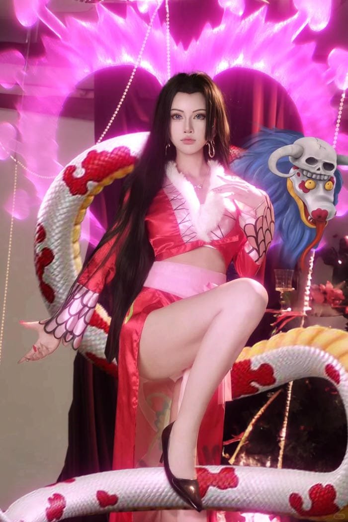 Boa Hancock cosplay sang trọng