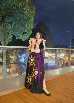 249+ ảnh cosplay Boa Hancock nóng bỏng với tạo hình đầy kiêu sa - Homepage featured post