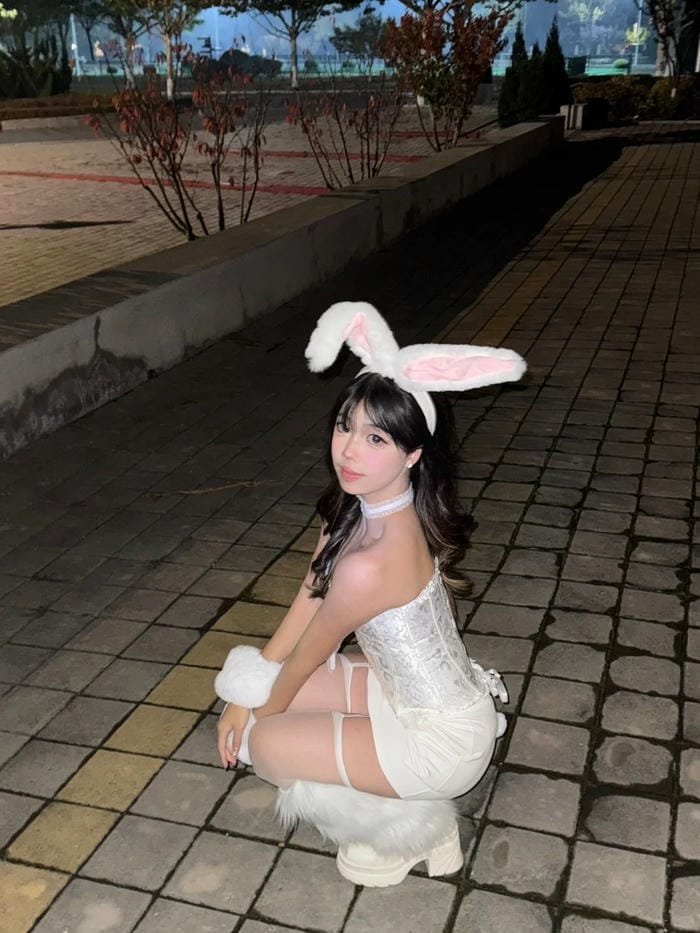 Hình ảnh cosplay thỏ dễ thương thần thái