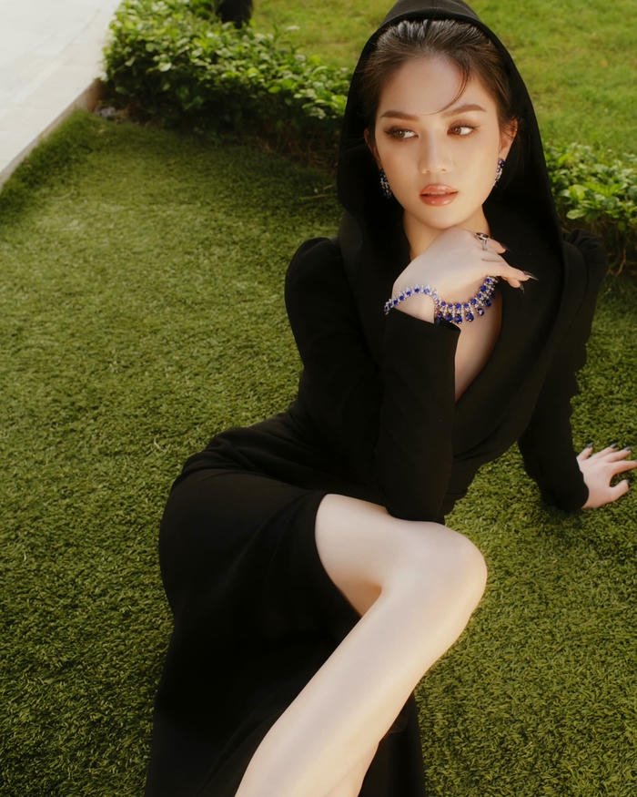 Ngọc Trinh nude Ảnh nóng bỏng cực thu hút