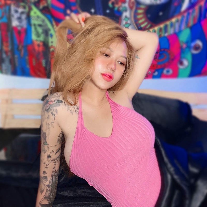 Sexy ảnh nude OnlyFans Suzie Nguyễn hấp dẫn