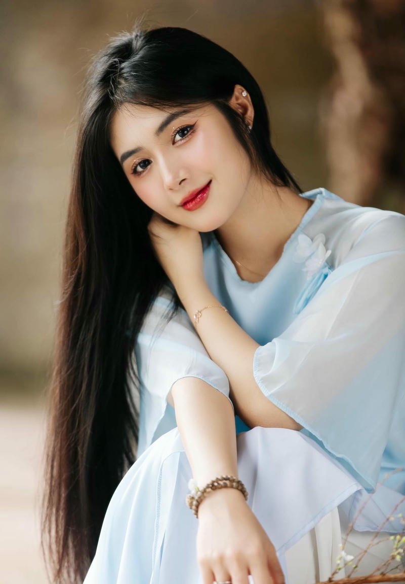 Sexy hình ảnh Quỳnh Alee phong cách chụp tự nhiên