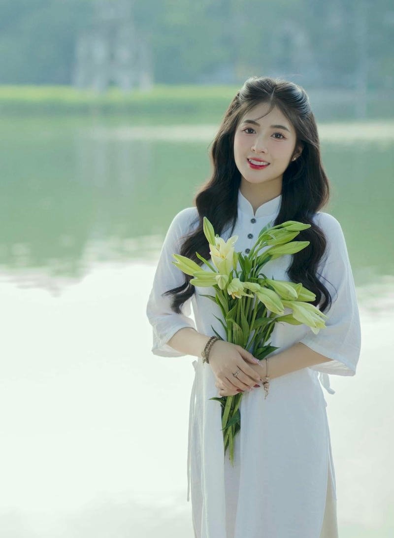 Sexy hình ảnh Quỳnh Alee tạo hình bikini nổi bật