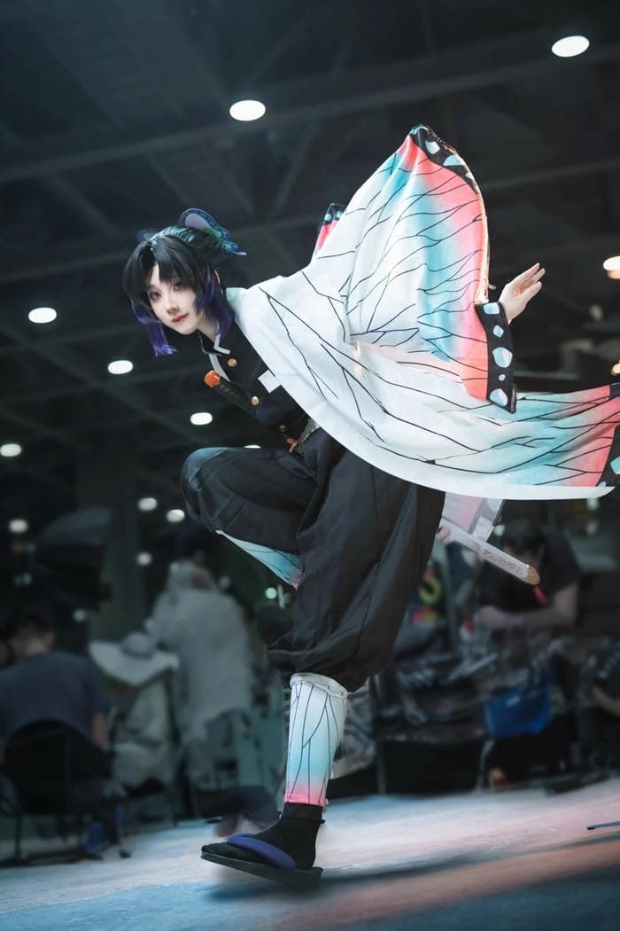 Shinobu cosplay nữ