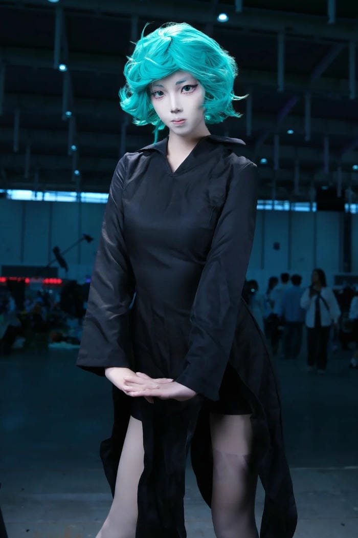 Tatsumaki cosplay phong cách mạnh mẽ