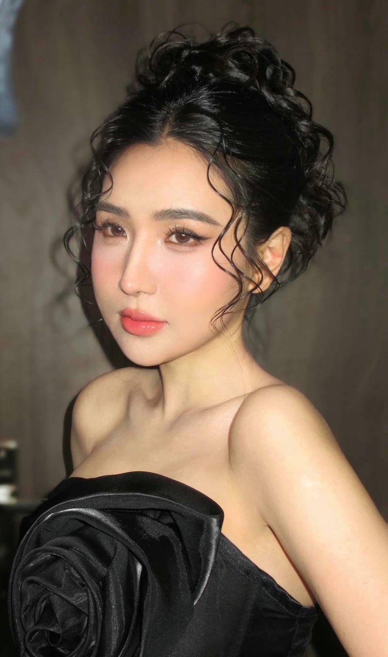 Viên Vibi lộ hàng bố cục hài hòa không gian mở