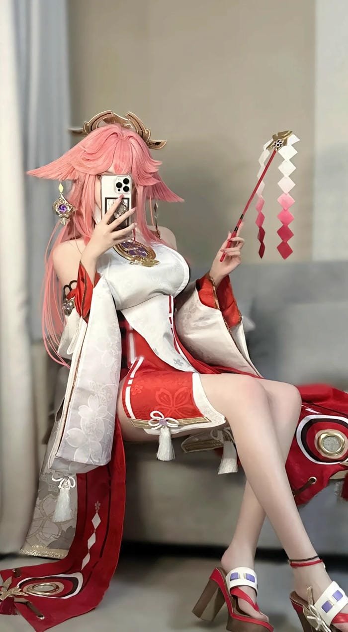 Yae Miko cosplay fanmade