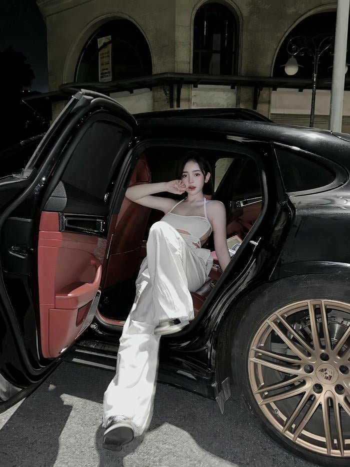 ảnh Trần Huyền Châu chất lượng