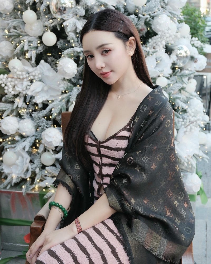 ảnh quỳnh kool sexy phong cách mới