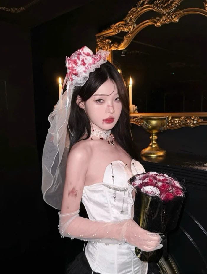 cosplay Halloween đêm tối