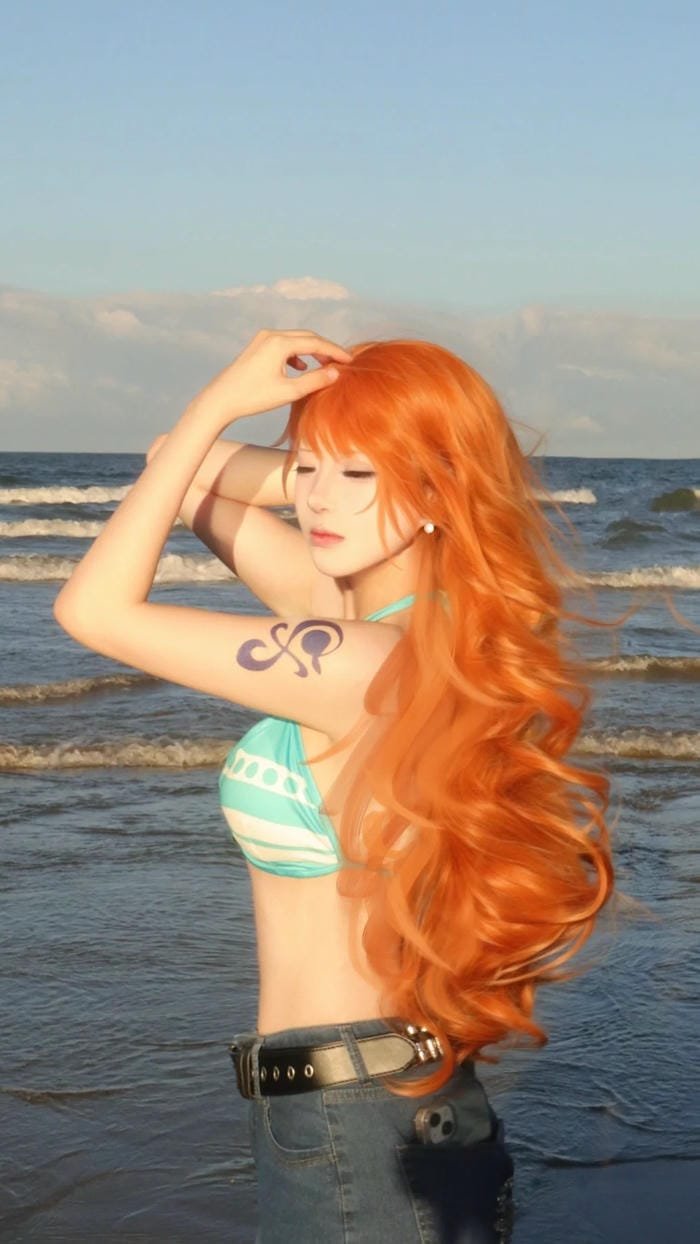 cosplay Nami tóc cam