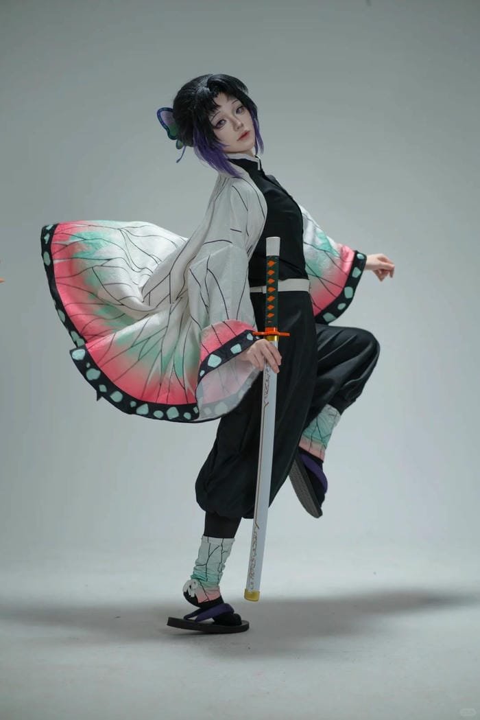cosplay Shinobu cánh bướm