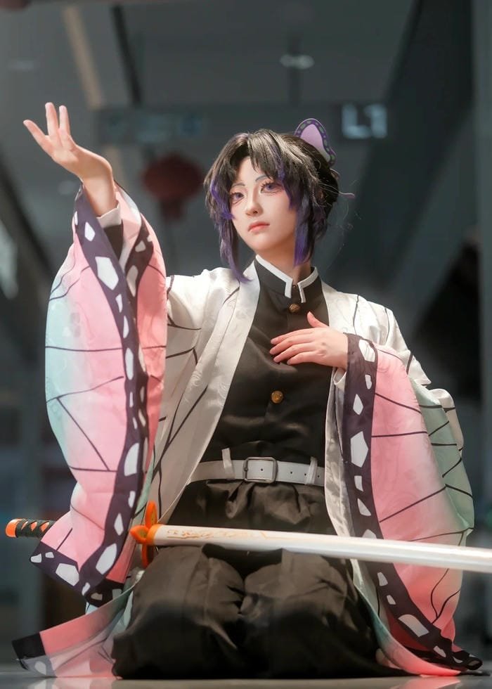 cosplay Shinobu chuẩn nhân vật