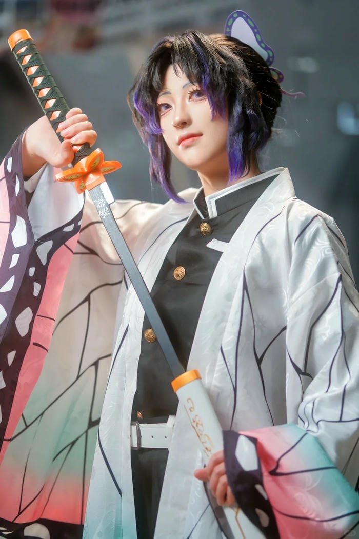 cosplay Shinobu hiện đại