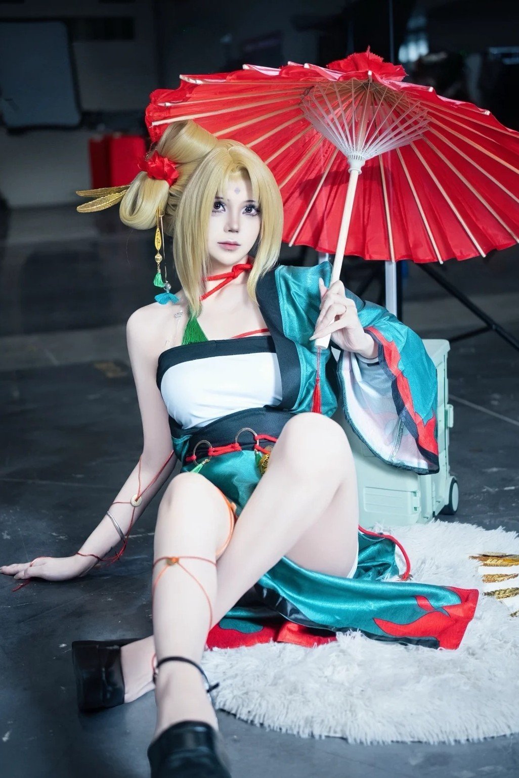 cosplay Tsunade áo xanh